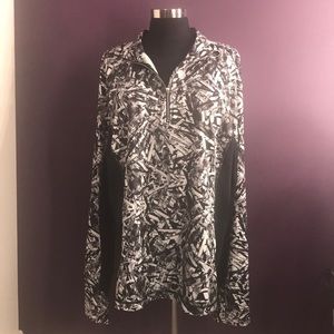 NWOT Tek gear size 2x black and white